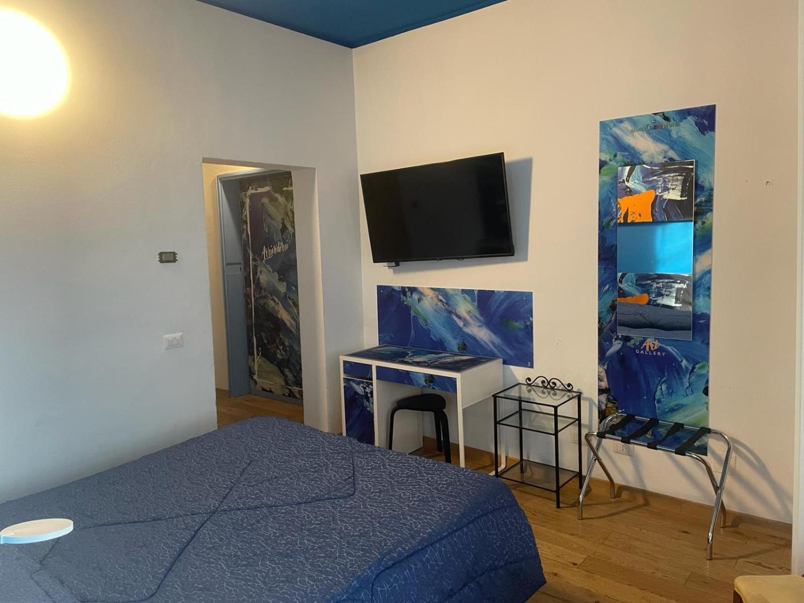 Rooms Of Love Pavia Luaran gambar