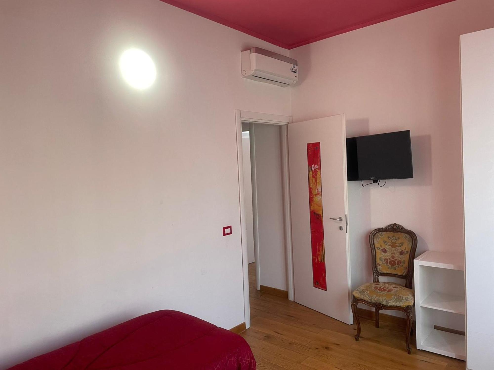 Rooms Of Love Pavia Luaran gambar